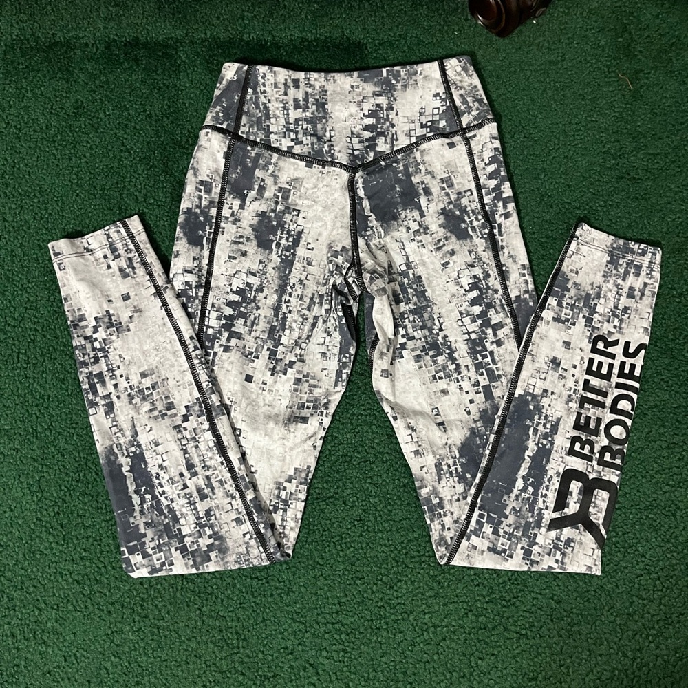 Better Bodies Digital Camo Leggings